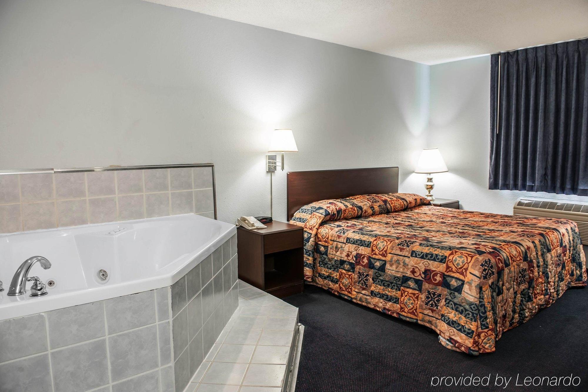 Econo Lodge West Lafayette Extérieur photo